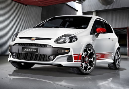Abarth Punto 2012 (2012-2014) – boîte à fusibles