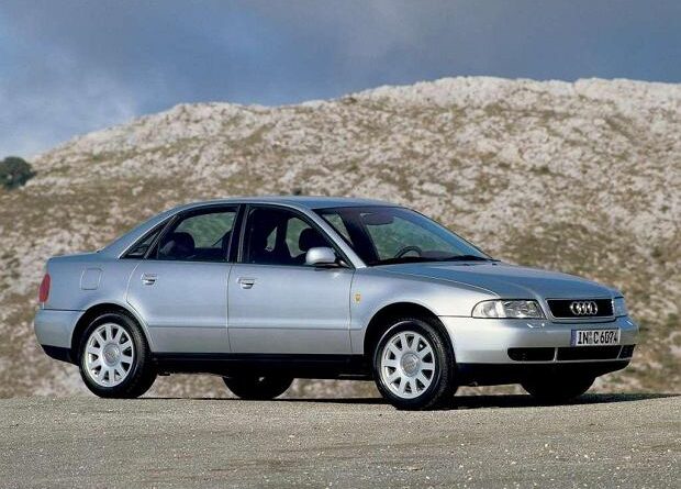 Audi A4 et S4 (B5) (1994-2001) – Boîte à fusibles