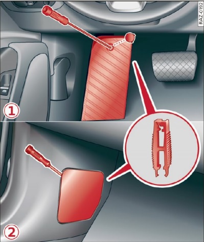 Seconde boîte à fusibles dans l'espace pieds conducteur ou passager.
