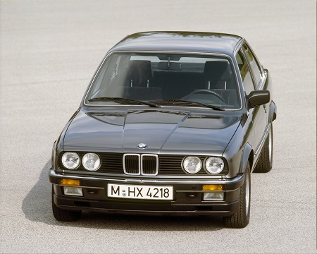 BMW Série 3 E30 (1982-1994) – Boîte à fusibles