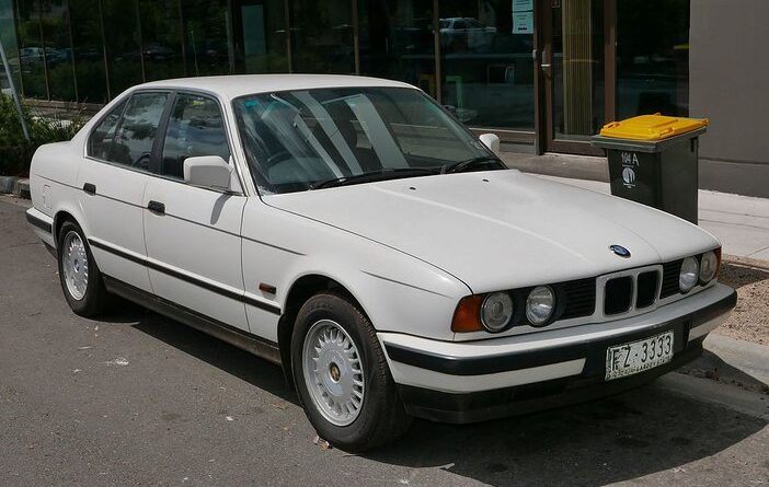 BMW 5 E34 (1988-1996) – batterie