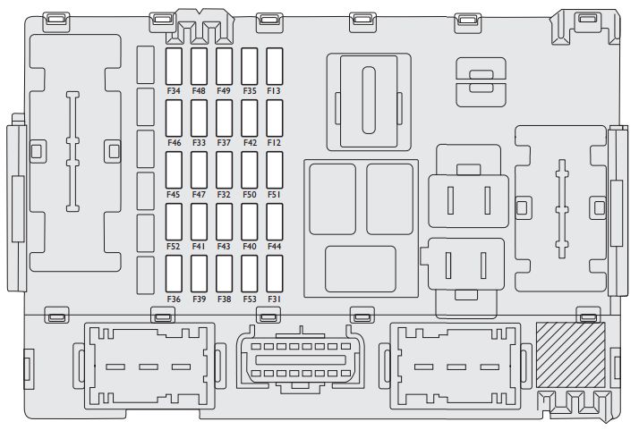 Schéma détaillé de la boîte à fusibles F44 de la Fiat Linea.