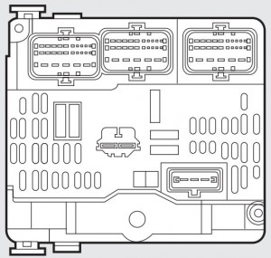 Quatre fusibles du compartiment moteur pour la ventilation arrière de l'habitacle.