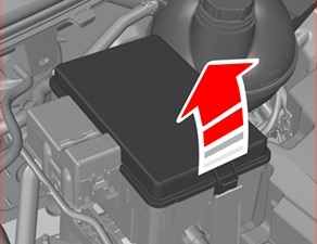 Vue de la boîte à fusibles du compartiment moteur pour moteur diesel 2,2 L.
