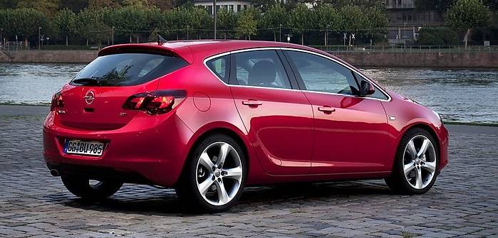 Opel Astra J (Astra IV) (2009-2015) – batterie