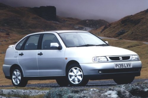 Seat Cordoba I lifting (1999-2002) – batterie