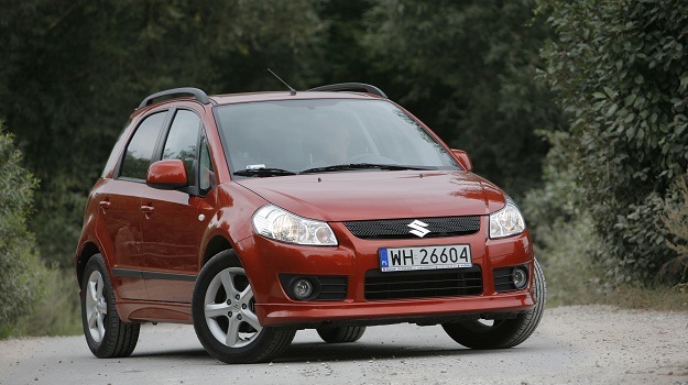 Suzuki SX4 (2006-2013) – boîte à fusibles