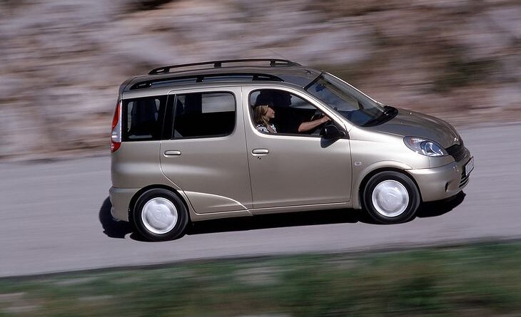 Toyota Yaris Verso (1999-2005) – boîte à fusibles