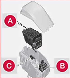 Emplacement des fusibles du compartiment moteur Volvo S60